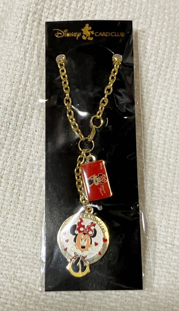 ディズニーリゾート　ベリーベリーミニー　ボールペン4本セット　おまけ付き