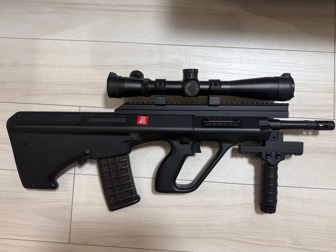 東京マルイAUG電動ガン スコープ付き　ガスガンPO8