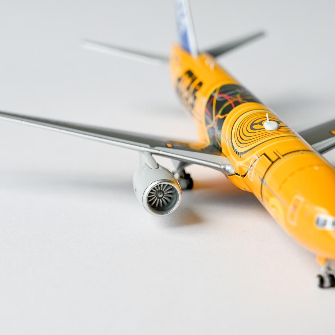 ANA B777-200ER C-3PO 特別塗装 1/400