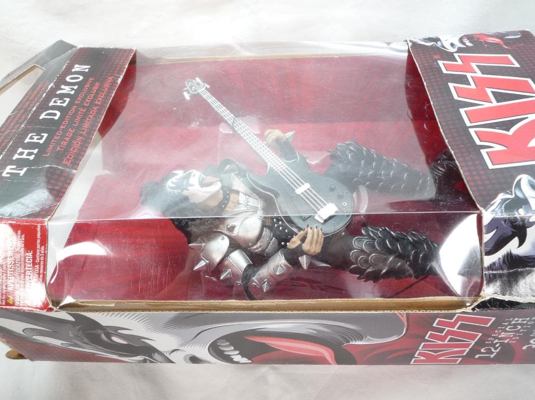 KISS THE DEMON 12インチ 限定版フィギュア