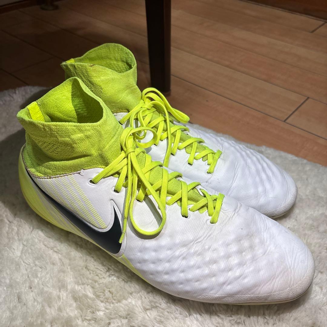 Nike サッカーシューズ マジスタ ホワイト27.5cm 「値下げしました」
