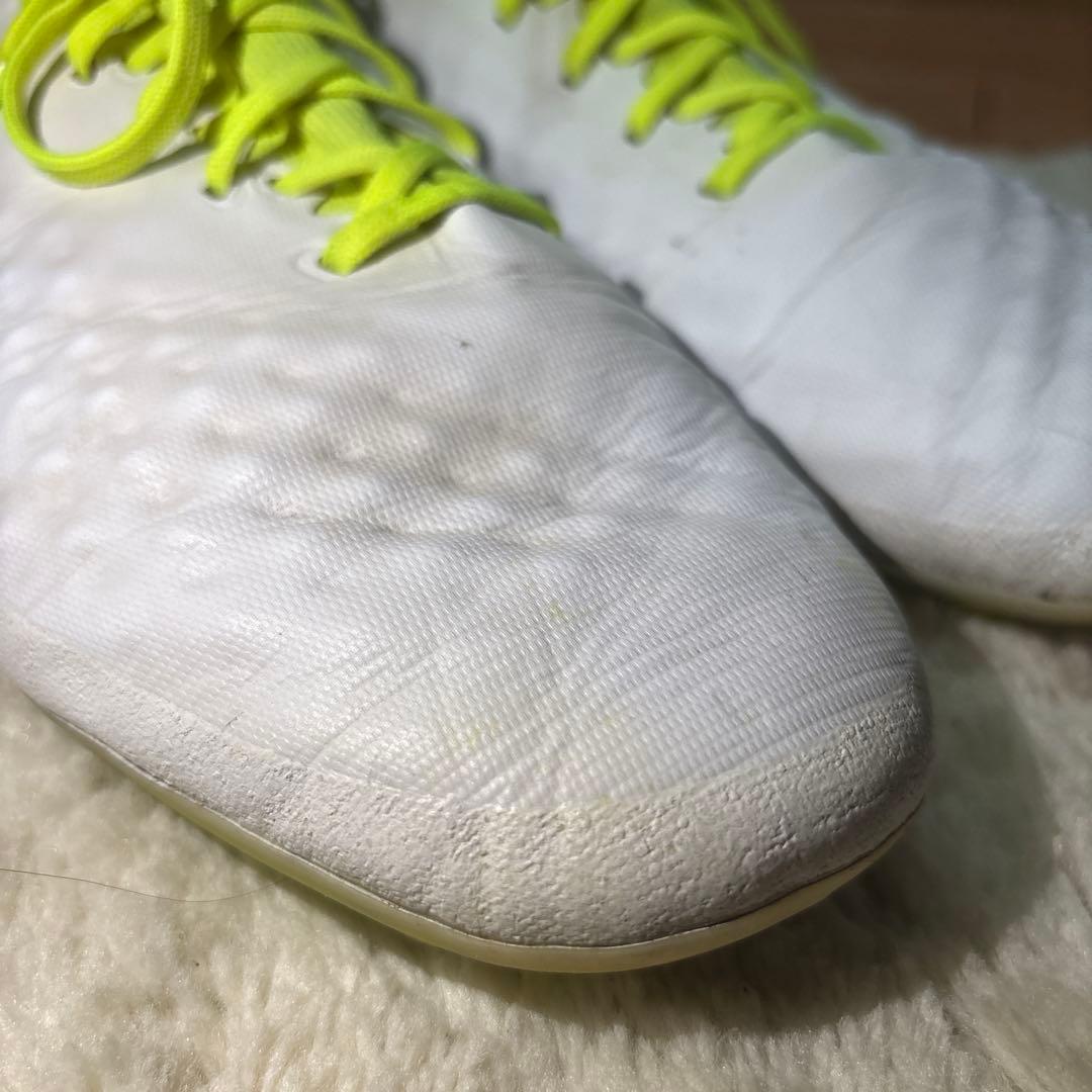 Nike サッカーシューズ マジスタ ホワイト27.5cm 「値下げしました」