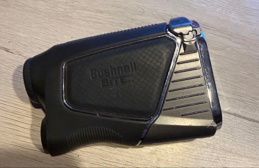 Bushnellのゴルフ用距離計PRO X3