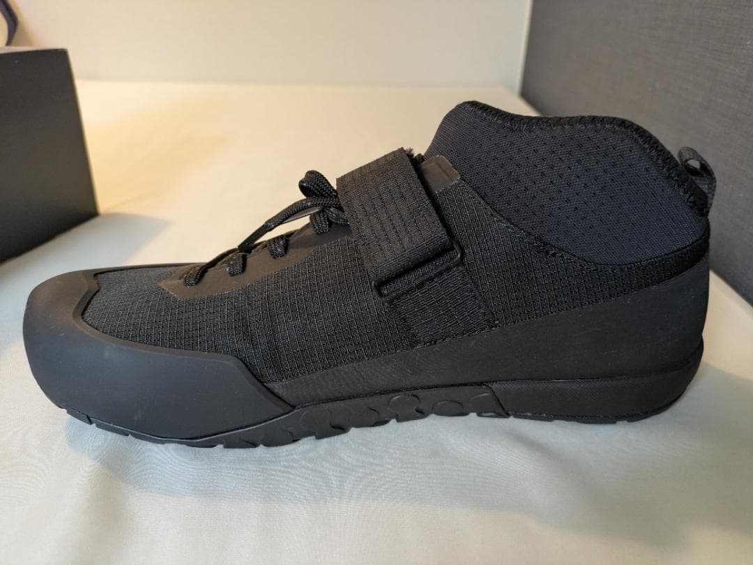 fi'zi:k　グラビティーマウンテンバイクシューズ