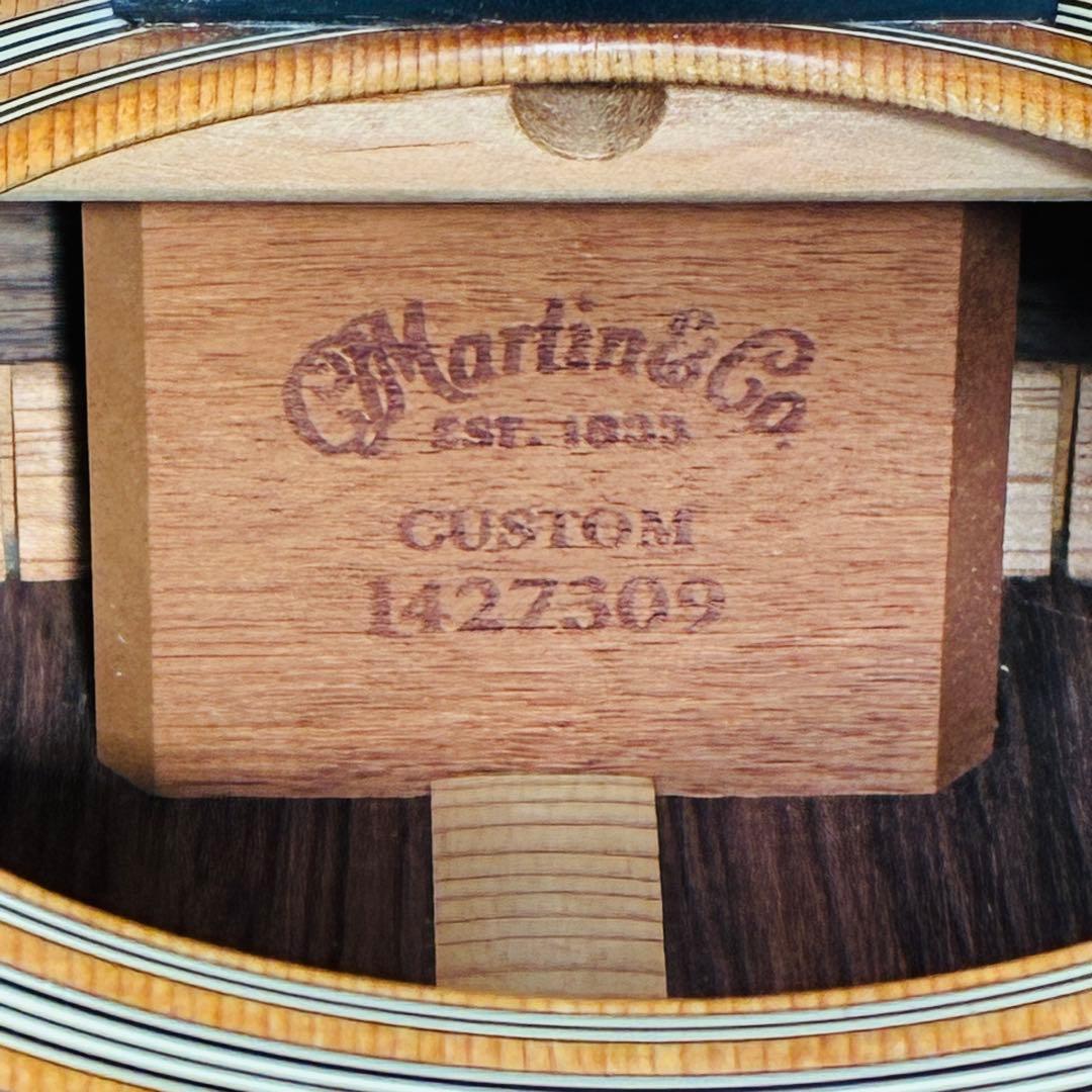 美品！　Martin D-28 カスタム　トップ材D-45 2010年製