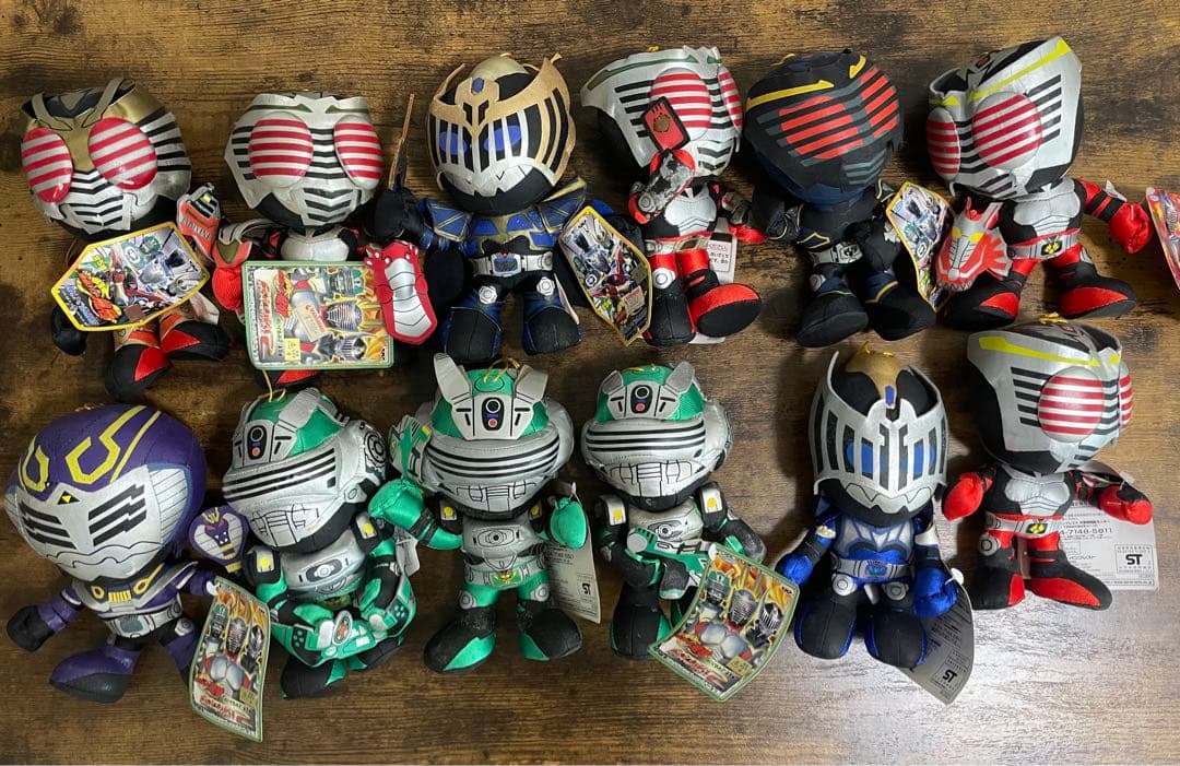 仮面ライダー龍騎　レトロ　ぬいぐるみ