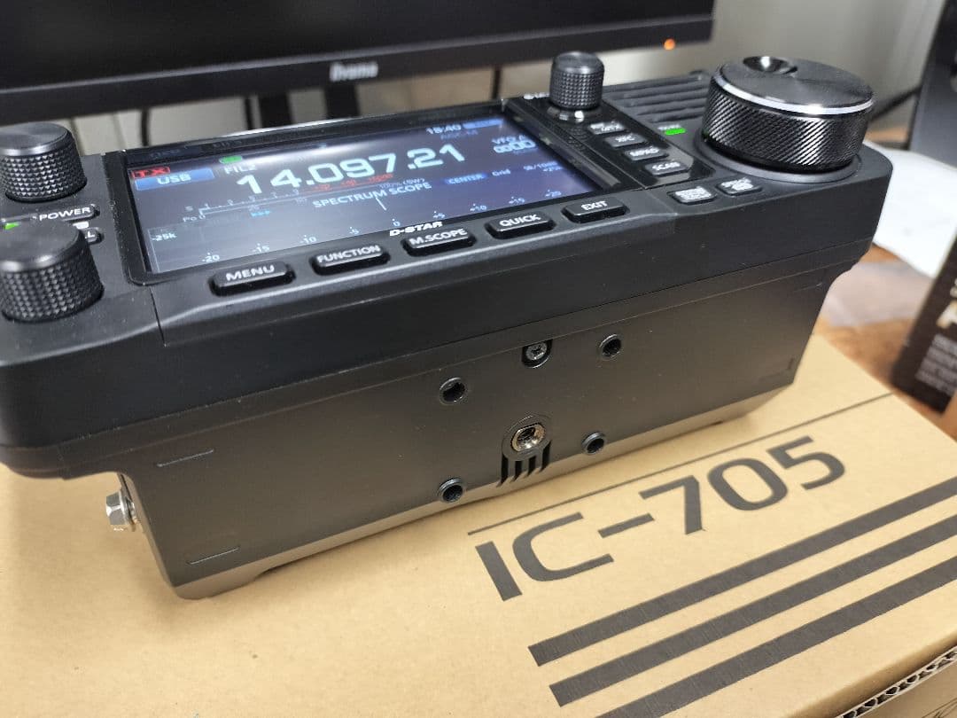 Icom IC-705 トランシーバー D-STAR対応