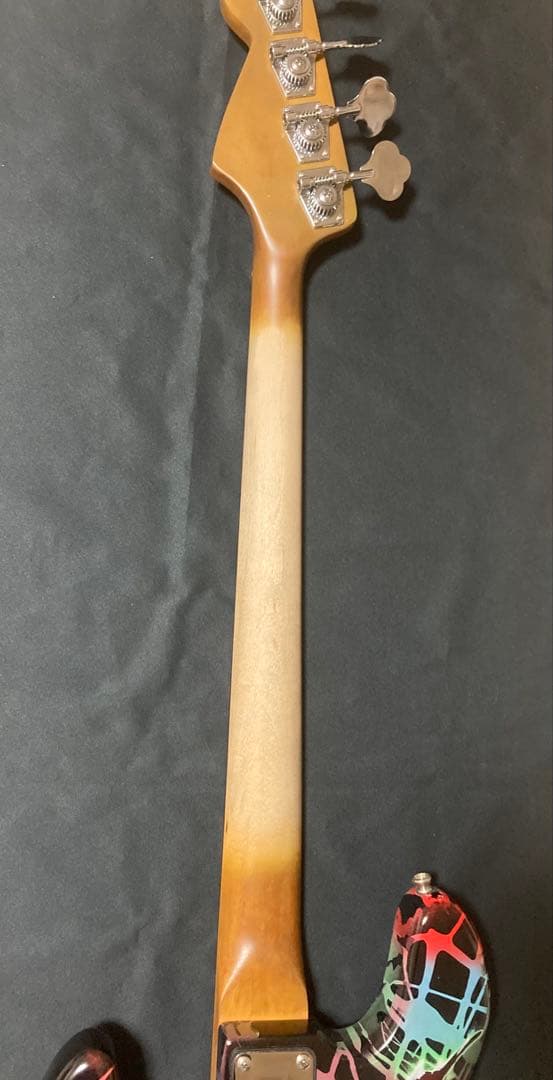 #19ジャズベースタイプ　メルト柄塗装マルチレイヤートップラッカー