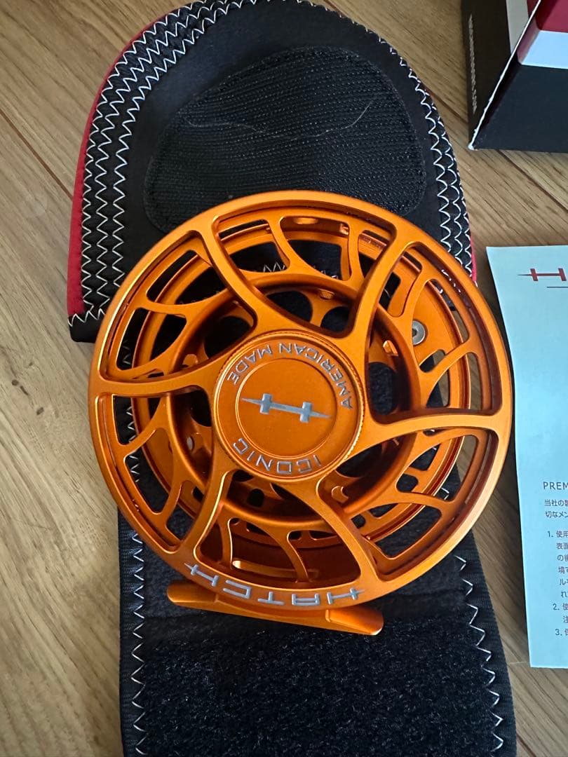 リール HATCH ICONIC 9PLUS LA CAMPFIRE/SMOKE