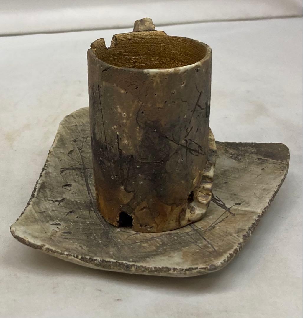 B331s コーヒーカップ　一組　作者不詳　変形　モダンアート