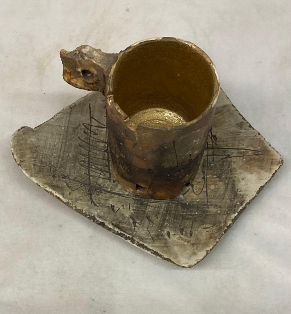 B331s コーヒーカップ　一組　作者不詳　変形　モダンアート