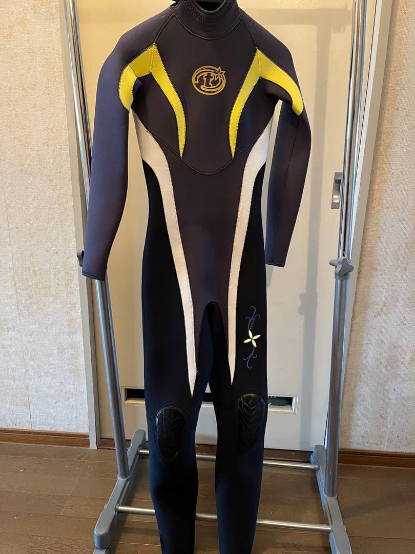 【処分価格】ウエットスーツ　ダイビング