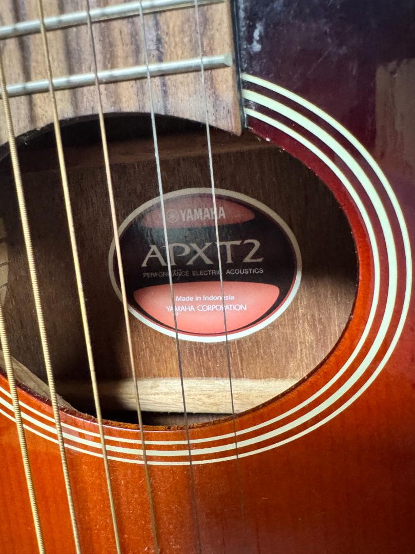 Yamaha APXT2 エレクトリックアコースティックギター ケース付き