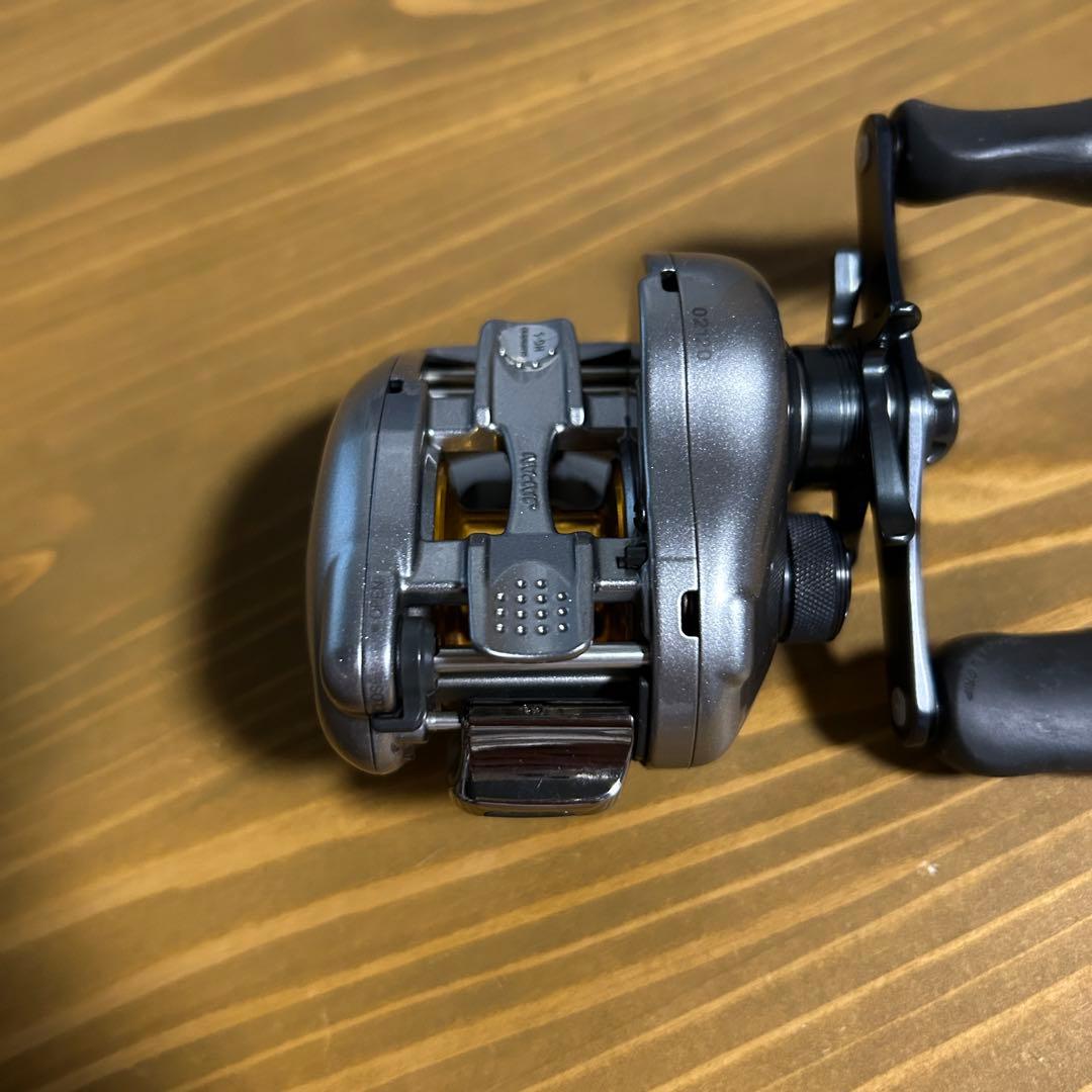 2　シマノ　07 メタニウムMG7　左ハンドル