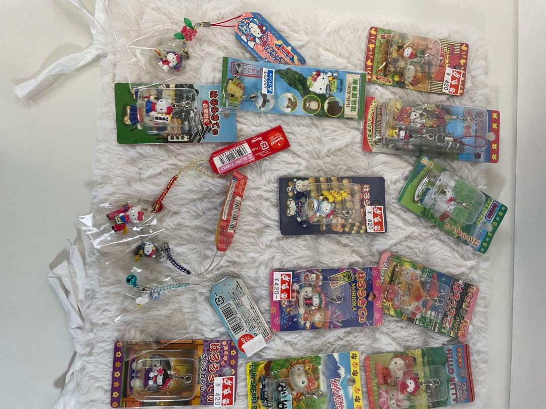 ご当地ハローキティ 根付け　大量まとめ売り　ストラップ チャーム114