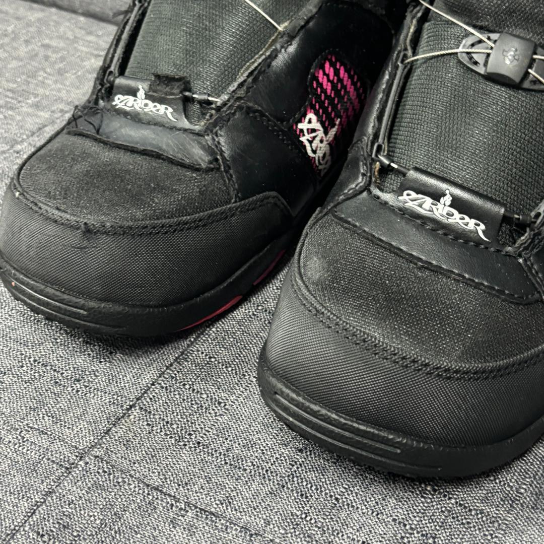 美品 FLOW フロー イージーライダースノーボードブーツ 23.5cm BOA