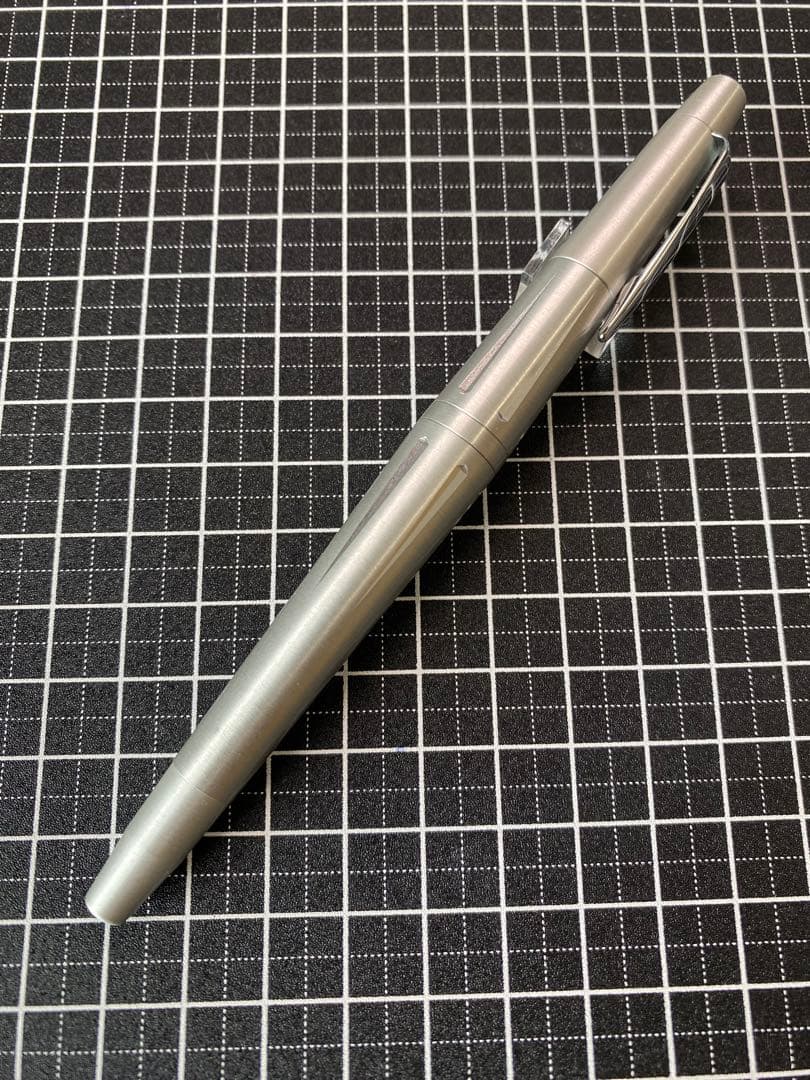 TOMBOW ZOOM 2000 ローラーボール