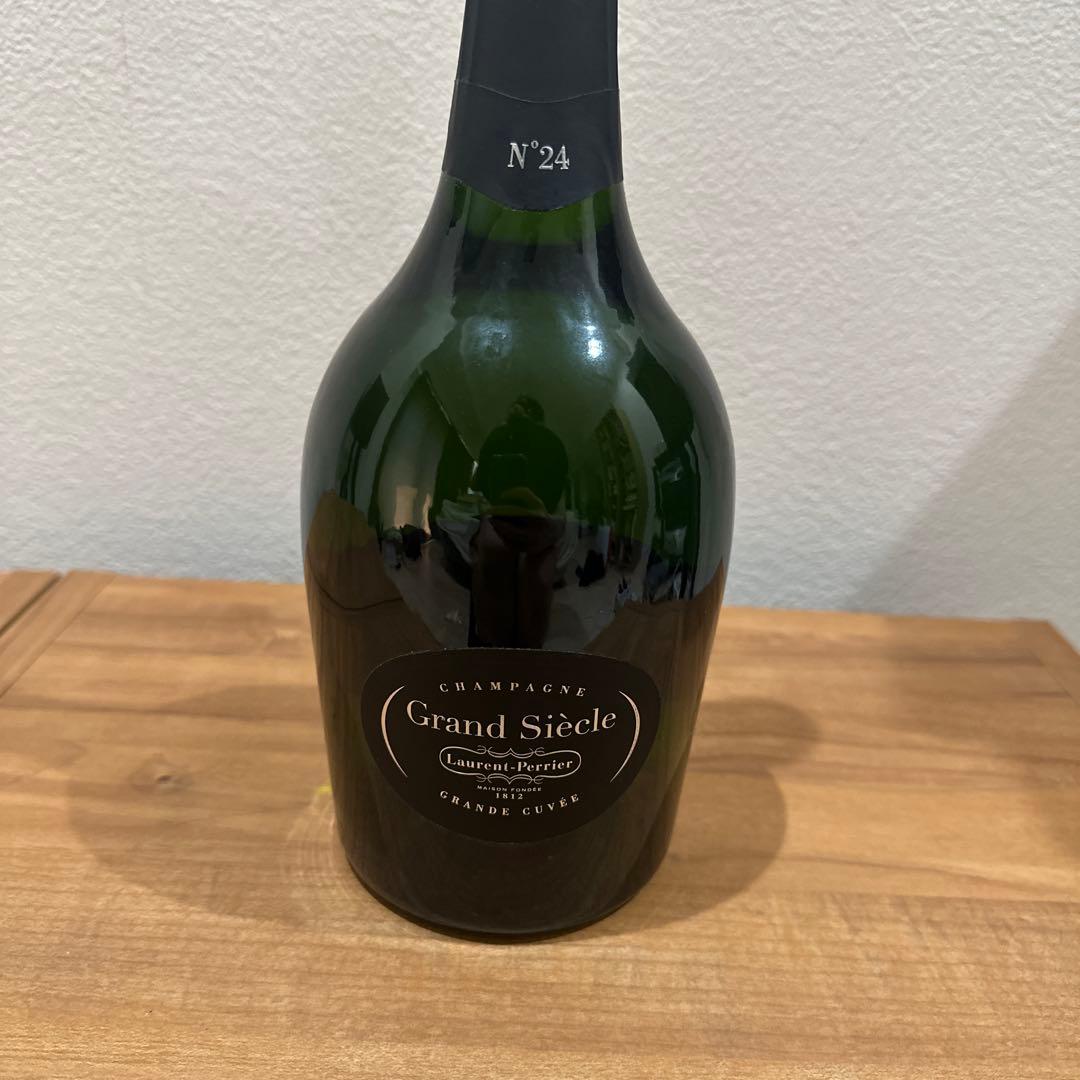 ローラン•ペリエ　グラン　シエクル　No.24