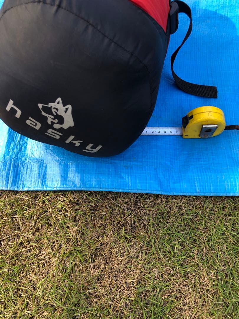 シュラフ　中国製のハスキーと言うメーカーの寝袋です