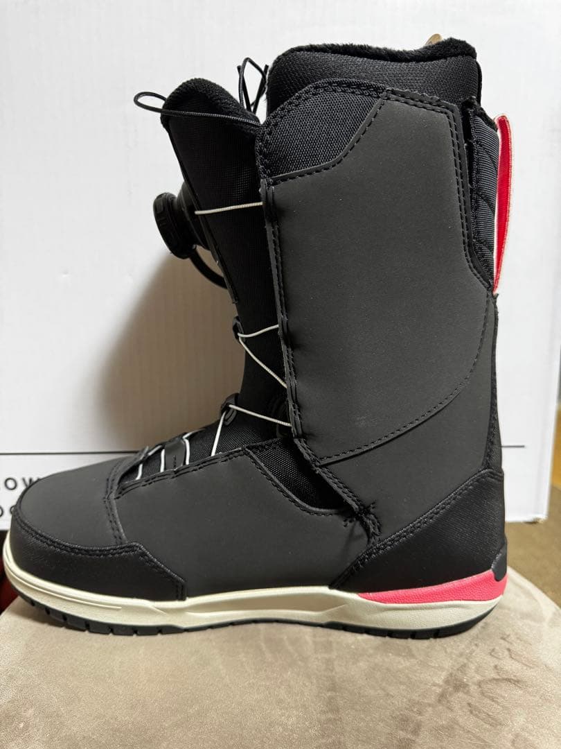 ☆最終値下げ☆ 人気カラーLASSOスノーボードブーツ ピンク／ローズ25.5