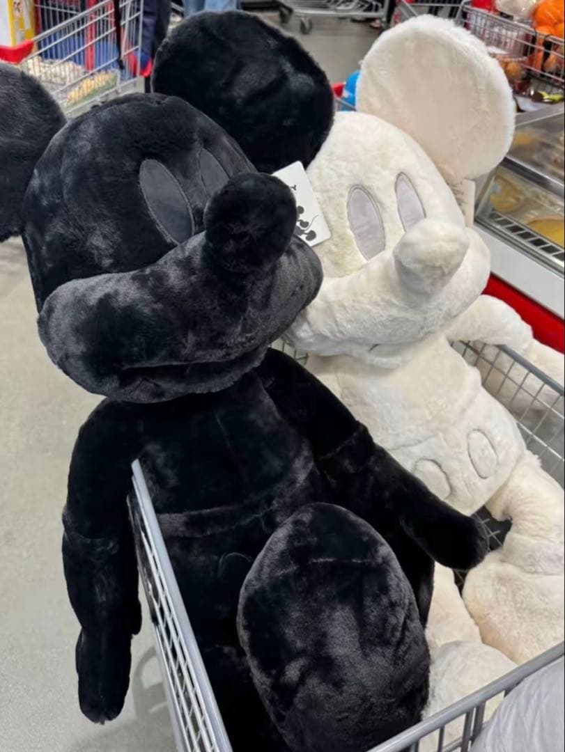 【新品】コストコ ホワイト& ブラック ミッキー ぬいぐるみ 大　ブランケット