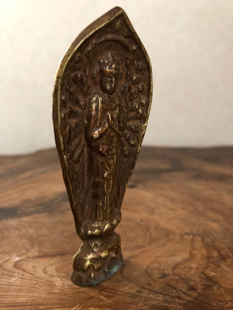 中国仏教美術 チベット 古鍍金銅製 ミニ 千手観世音菩薩像