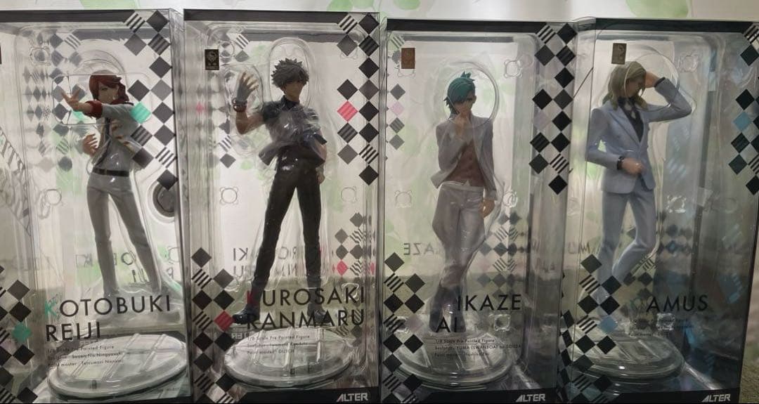 うたプリ　カルナイ　フィギュア　4体セット