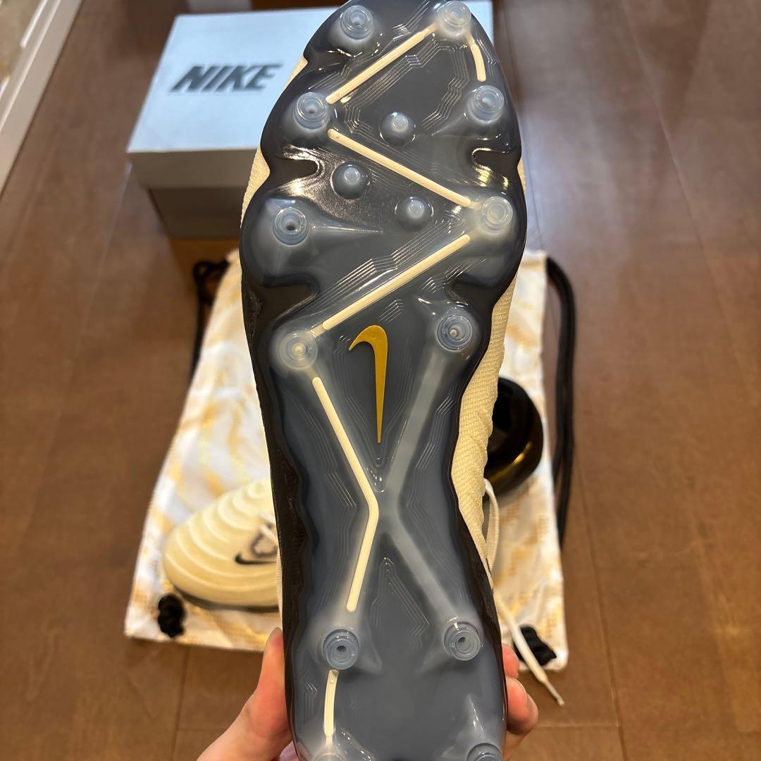 サッカースパイク ファントムGX2 Ag 30cm 新品未使用