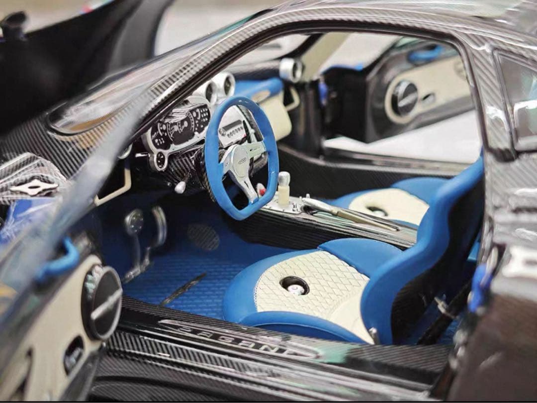 新発売 全開閉 Almost Real 1/18 パガーニ ゾンダ ミニカー