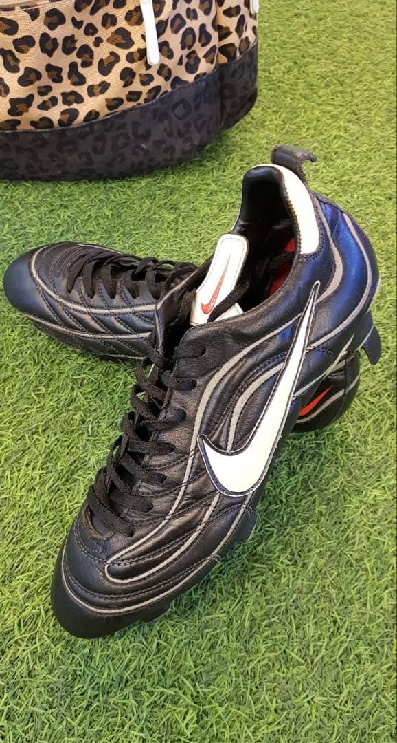 ナイキ マーキュリー サッカーシューズ 初代モデル