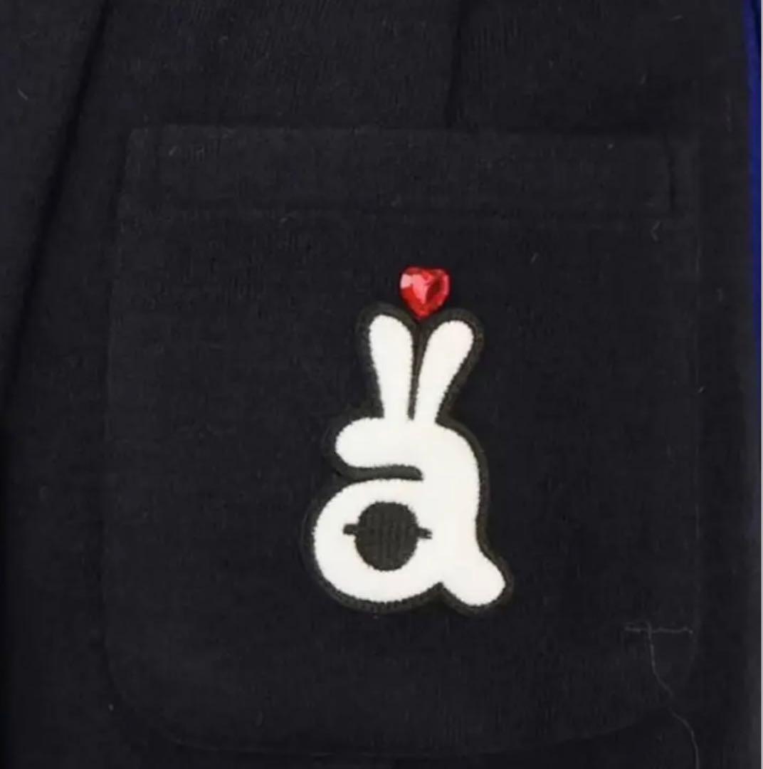 アルチビオのセーターとスカート