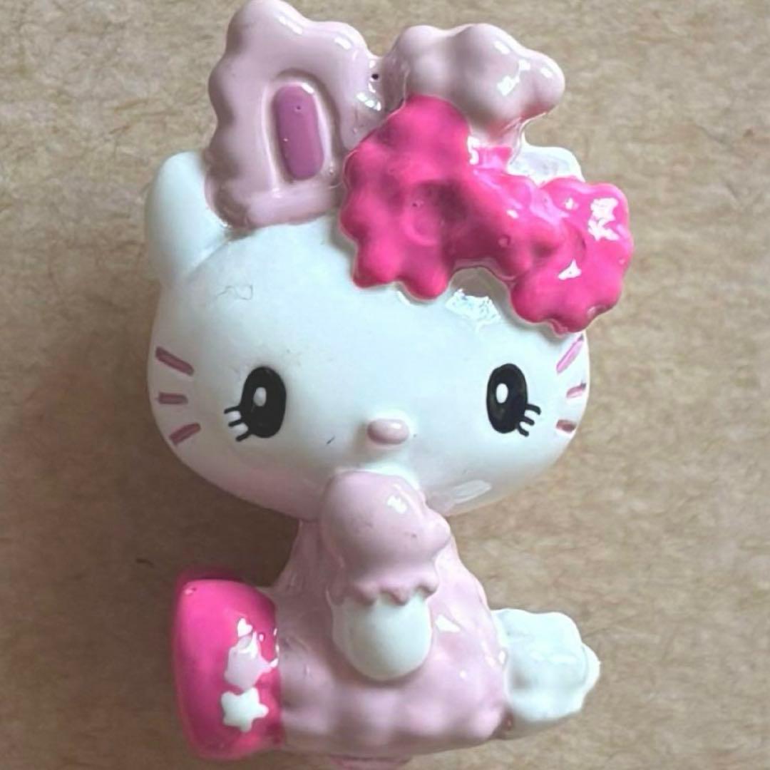 出品停止間近　激レア　ユニバ　キティ　うさぎ　パーツ