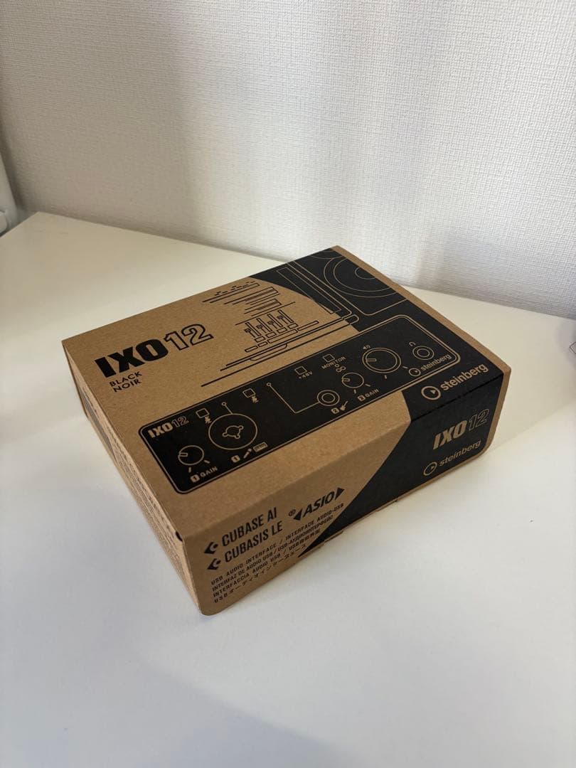 IXO 12 オーディオインターフェイス