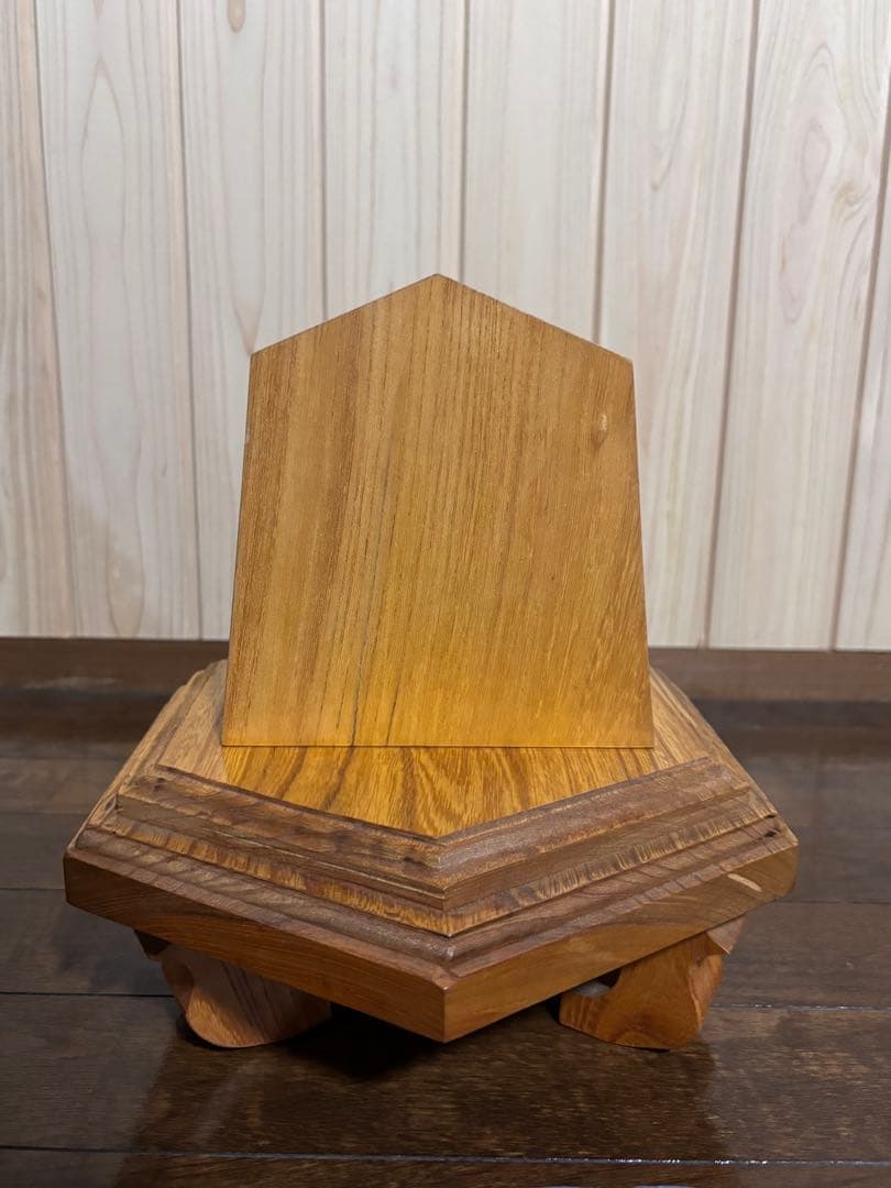 木製漢字彫刻置物 五角形　将棋駒　王将