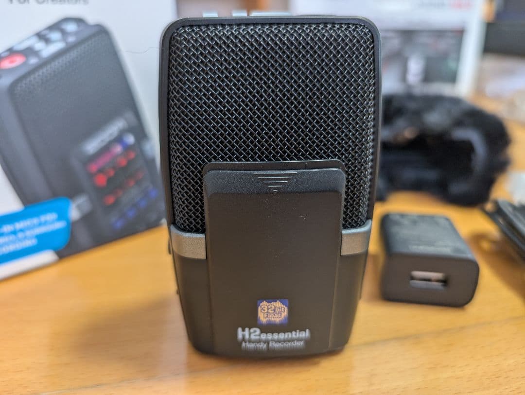 ZOOM H2 essential ＋ APH-2e 専用アクセサリーパック