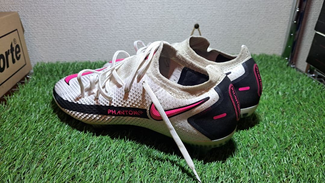 ナイキ　ファントムGT エリート　FG