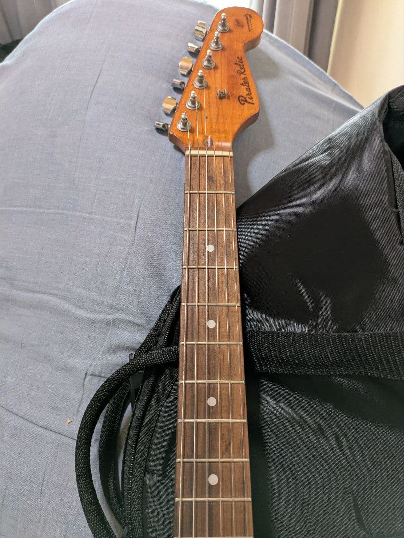 ギター pirates relic by georarms stratocaster