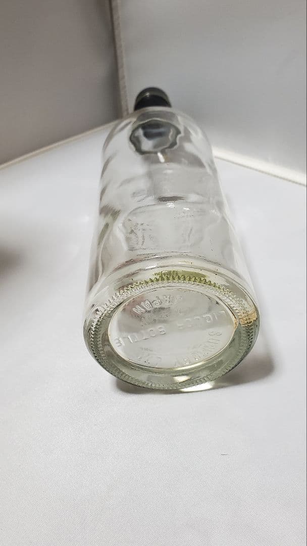 サントリー ウイスキー 謎 大沢在昌 空き瓶