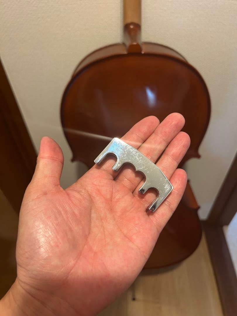 木製チェロと弓のセット