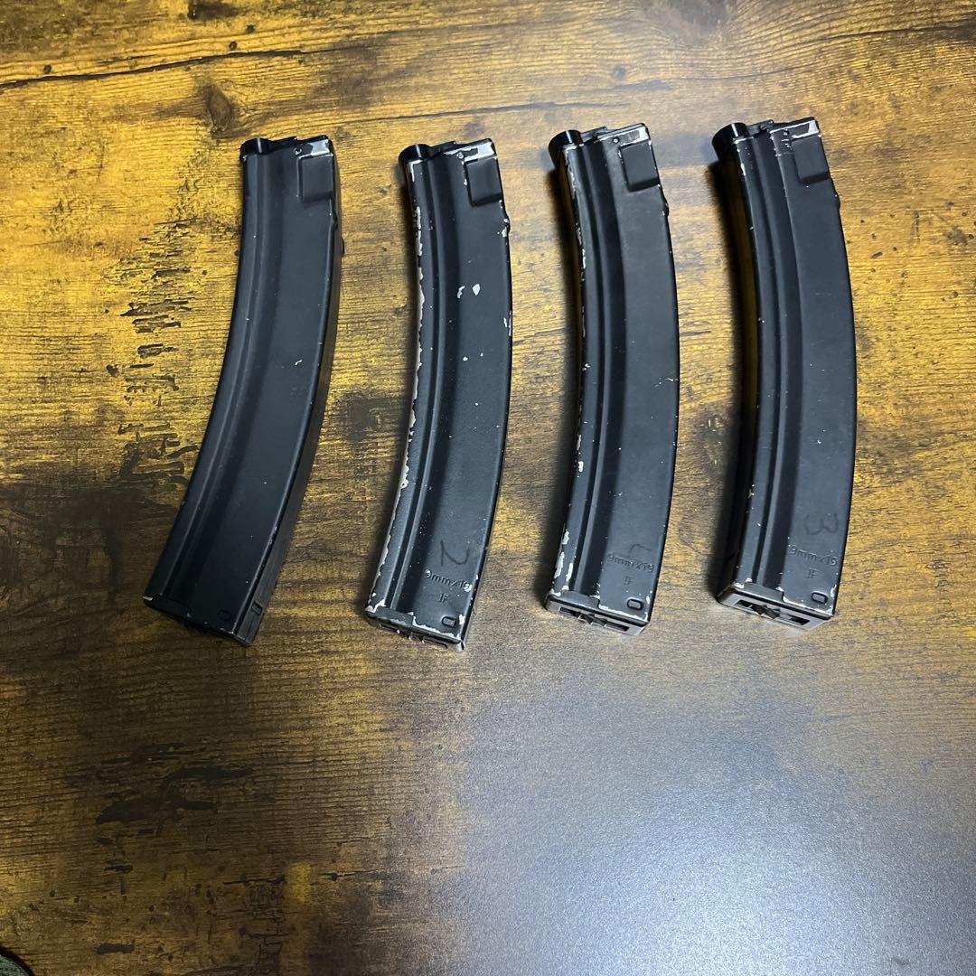 東京マルイ　MP5K A4　電動ガン　スリング、多段マグ4本、マガジンポーチ付属