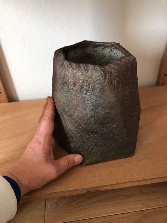 荒船焼焼き締め六角形花瓶