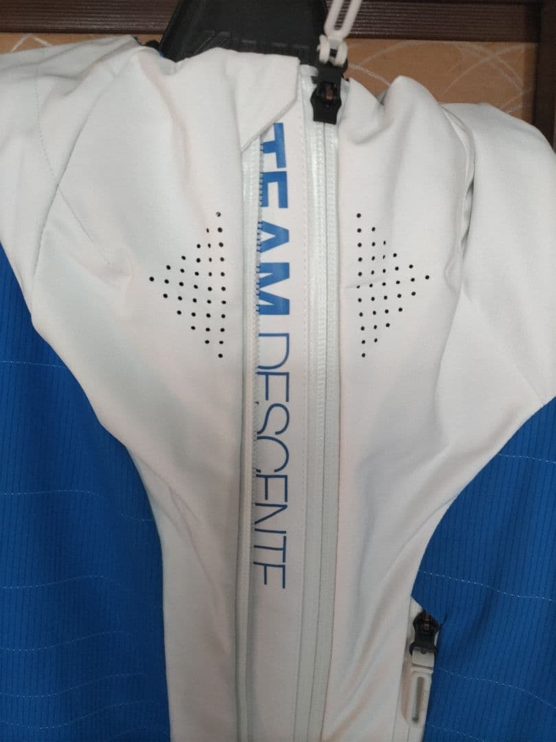 新品タグ付き TEAM DESCENT JACKET & BIB PANTS