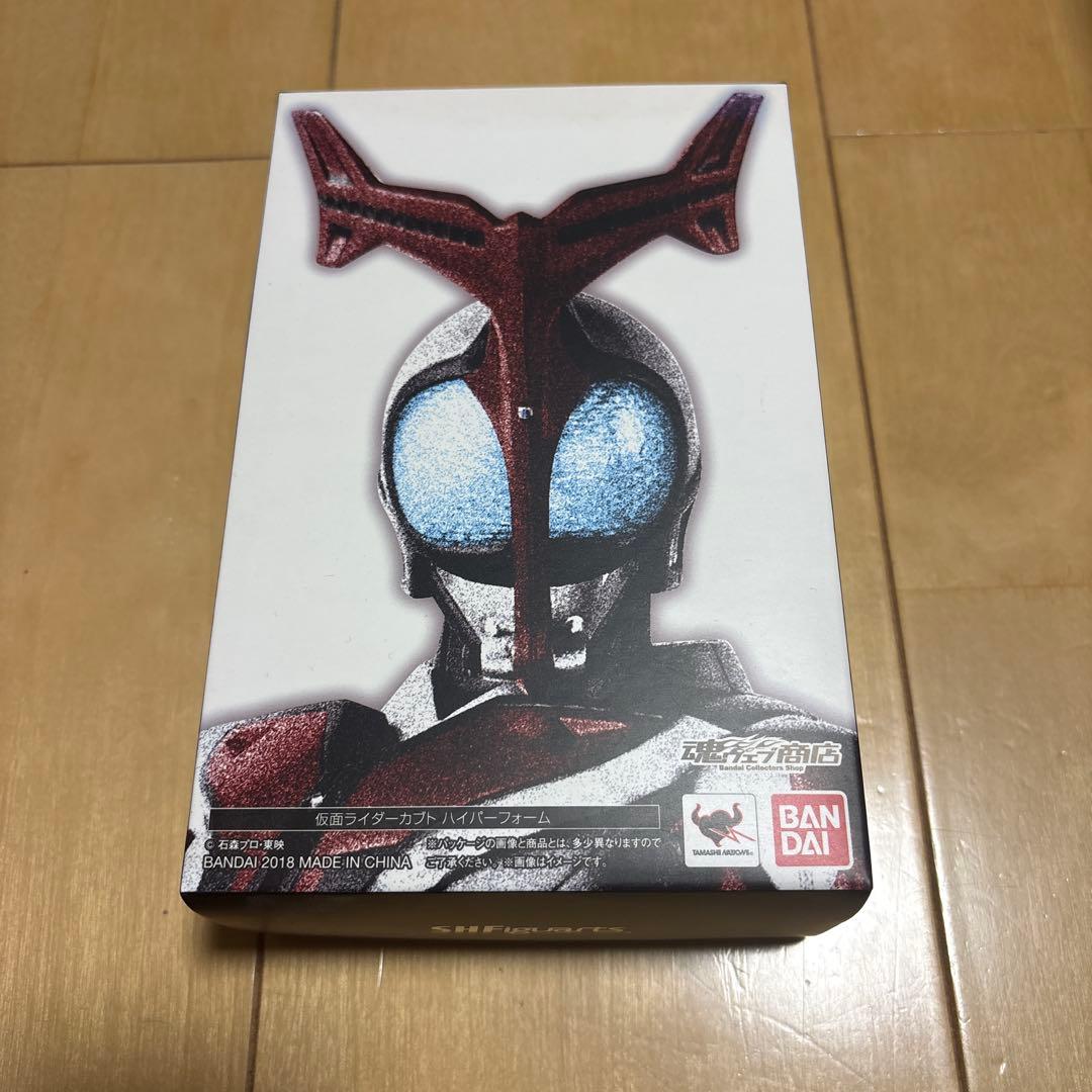 shf 真骨彫　仮面ライダーカブト　ハイパーフォーム