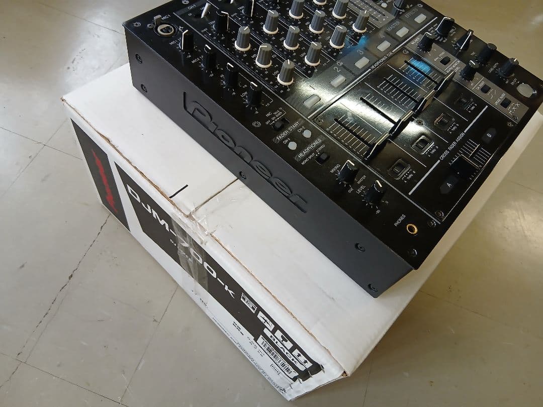 Pioneer DJM-700-K DJミキサー元箱あり