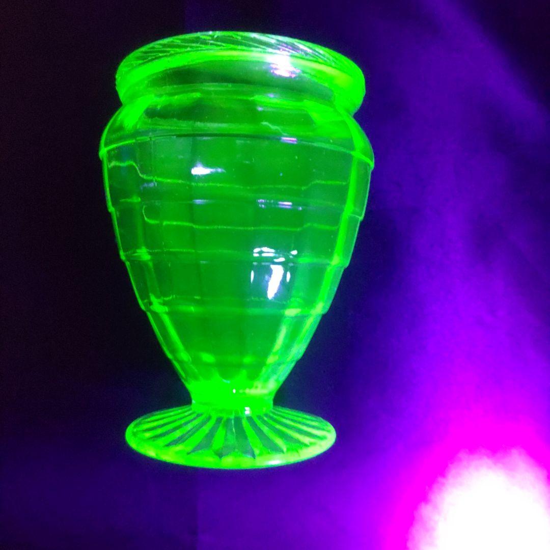 ウランガラス　キャンディポット　希少　レア　アンティーク　1客