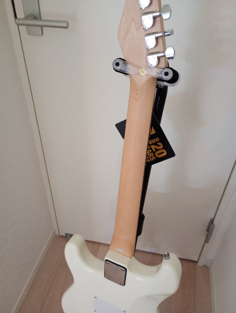 SELDER 　ストラト　セルダー　ホワイト ギター　中古　美品　新型