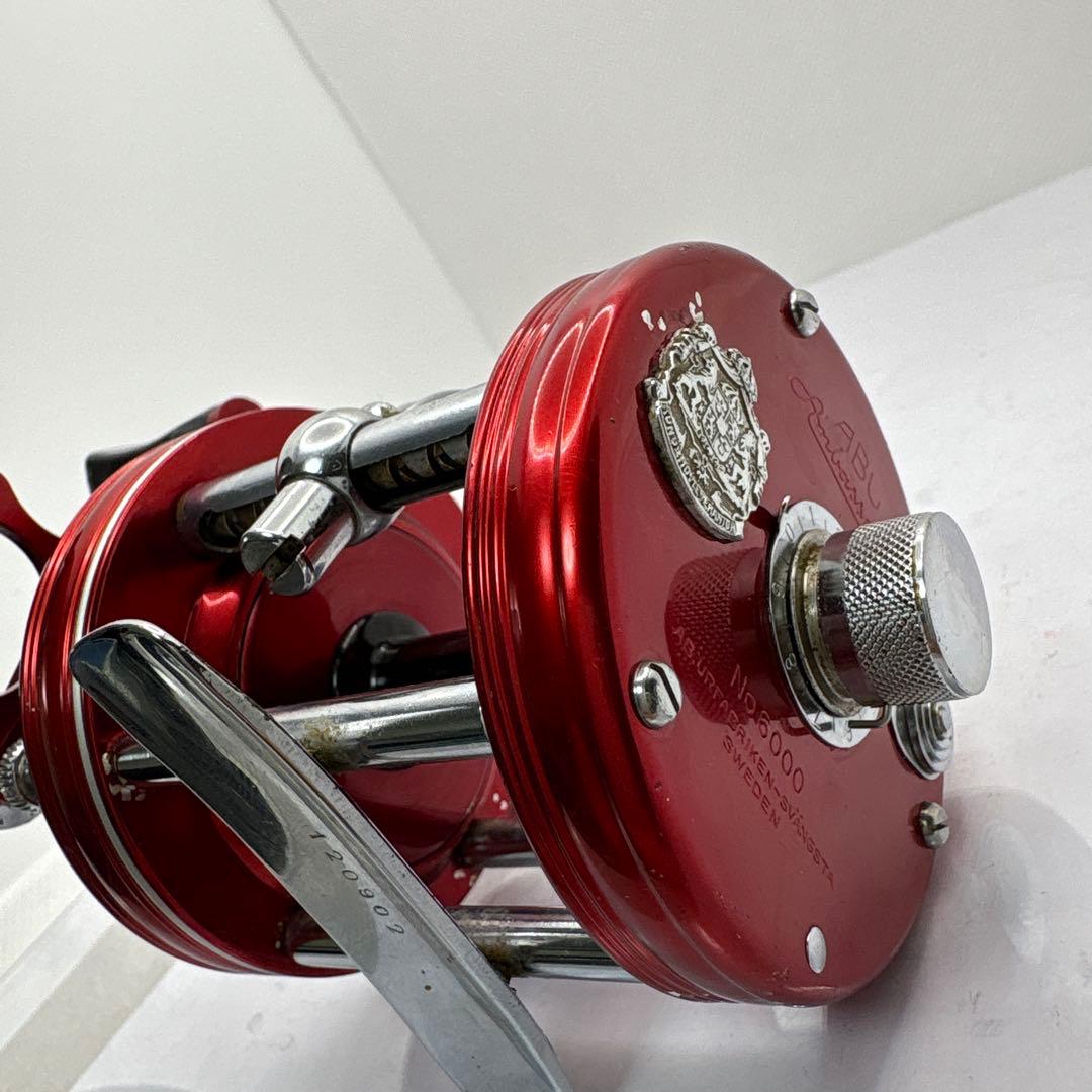 ABU Ambassadeur 6000 ベイトリール 赤