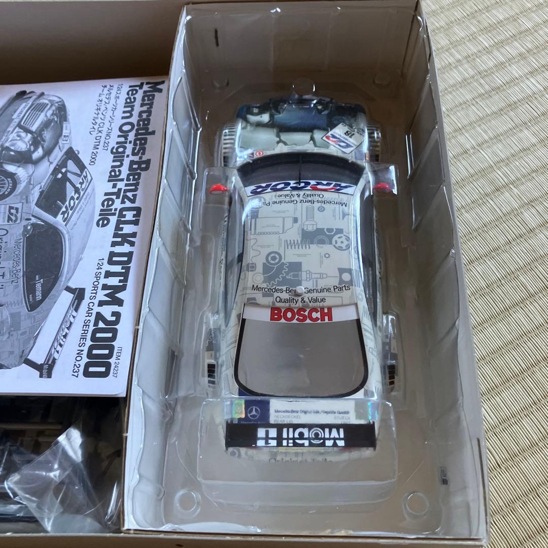 1/24スケールメルセデスCLK DTM2000