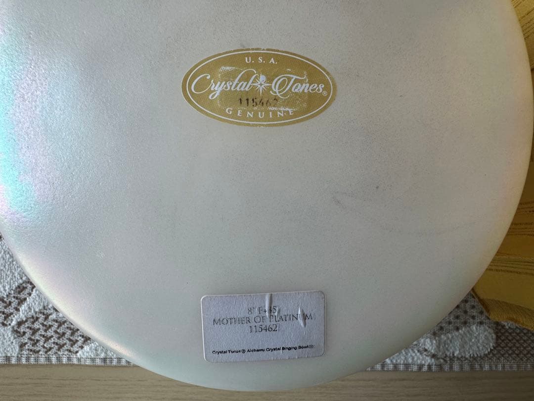 ９月１２日まで値下げCrystal tones クリスタルボウルとシルクケース