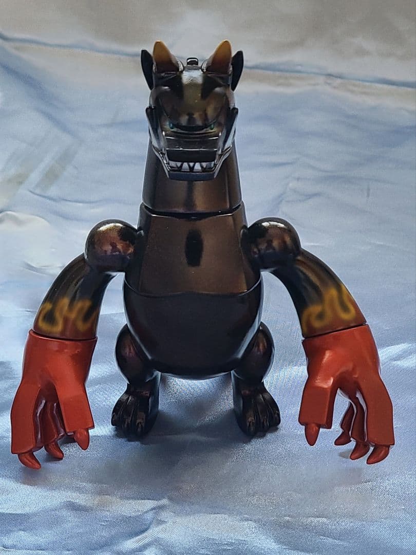 TOUMART TOUMA HOUND DRAGONS (赤)